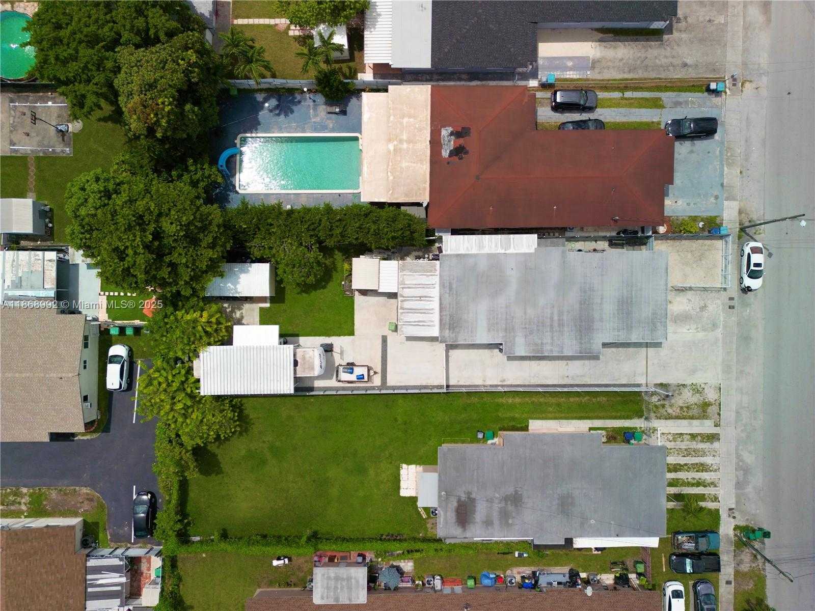 Small Image of 7046 SOUTH WEST 22ND ST #2, Miami Number 8