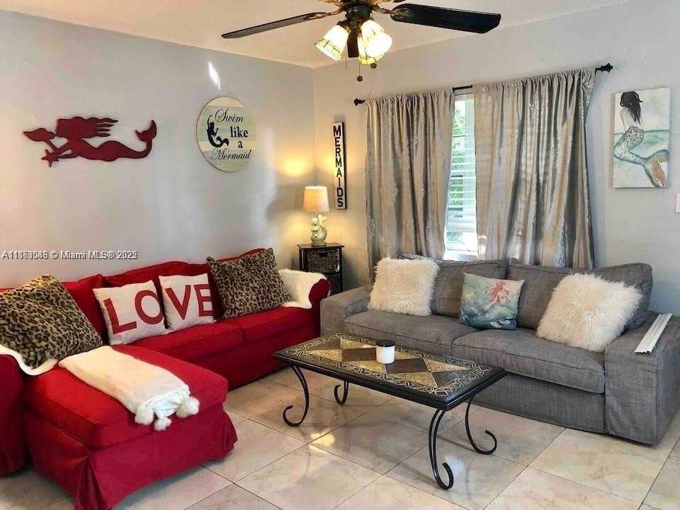 Small Image of 2411 HAYES ST, Hollywood Number 12