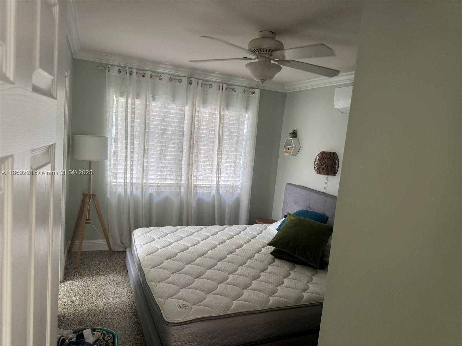Small Image of 121 LINDA LN #3, Palm Beach Shores Number 26