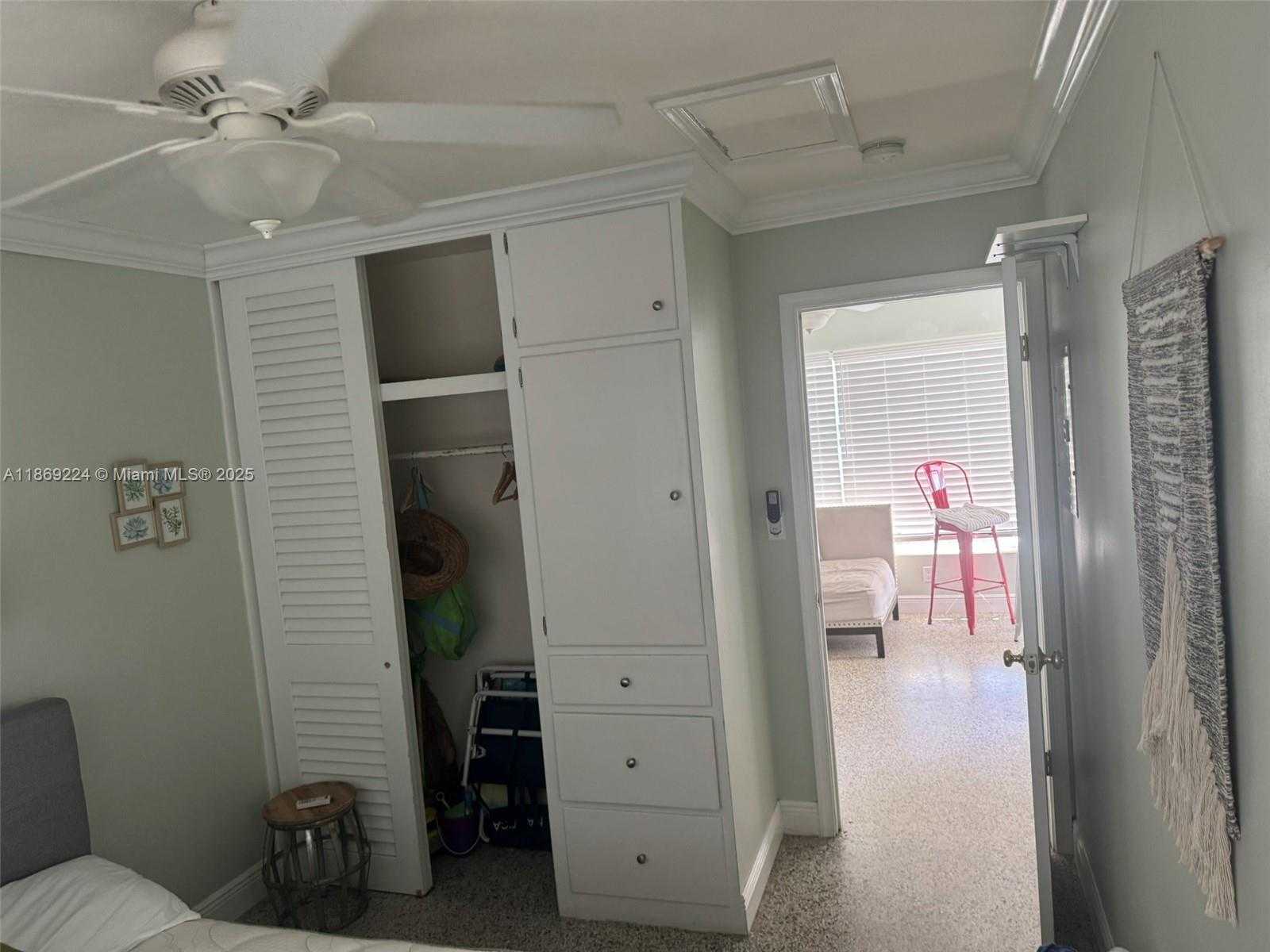 Small Image of 121 LINDA LN #3, Palm Beach Shores Number 28