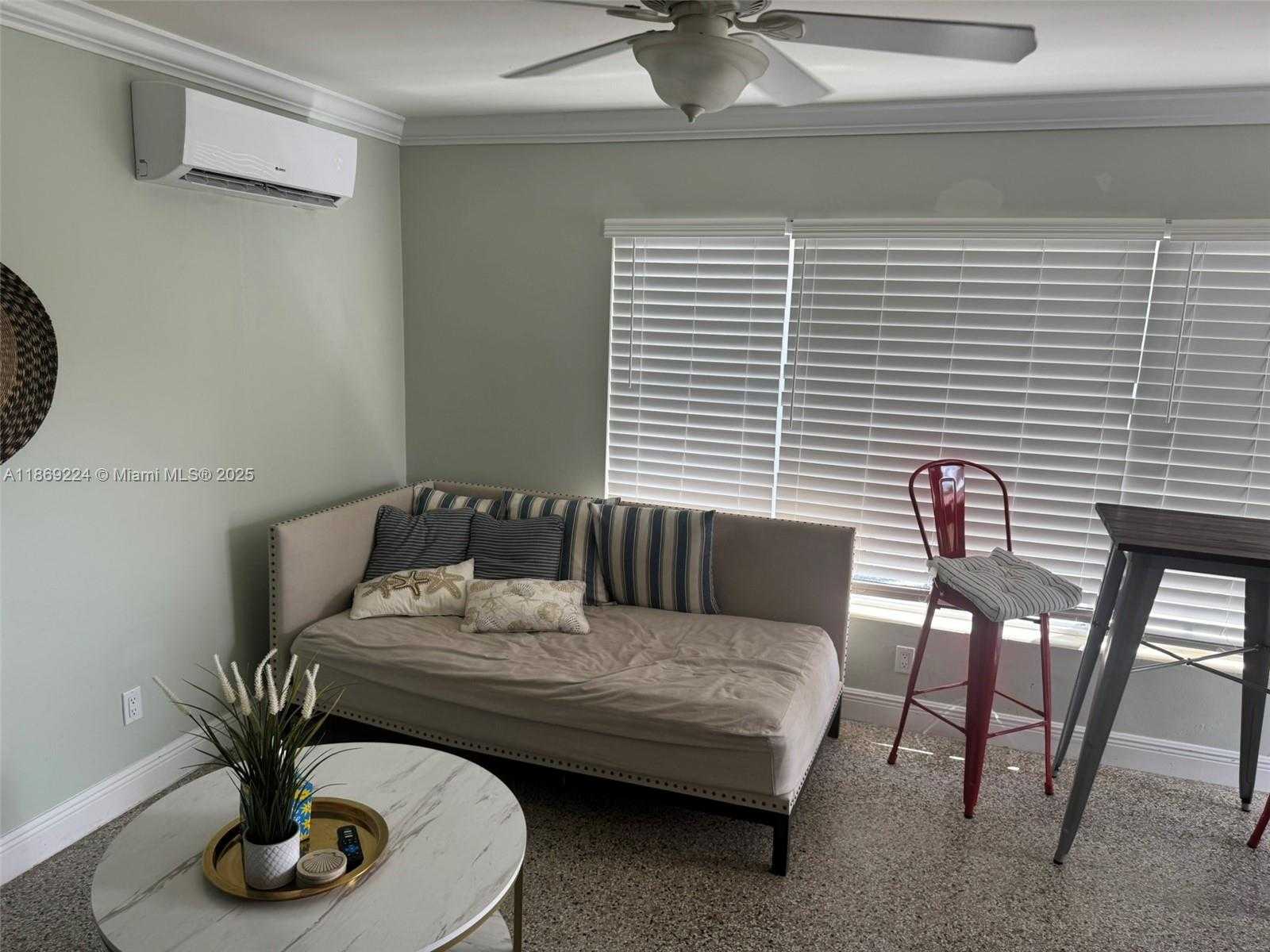 Small Image of 121 LINDA LN #3, Palm Beach Shores Number 34
