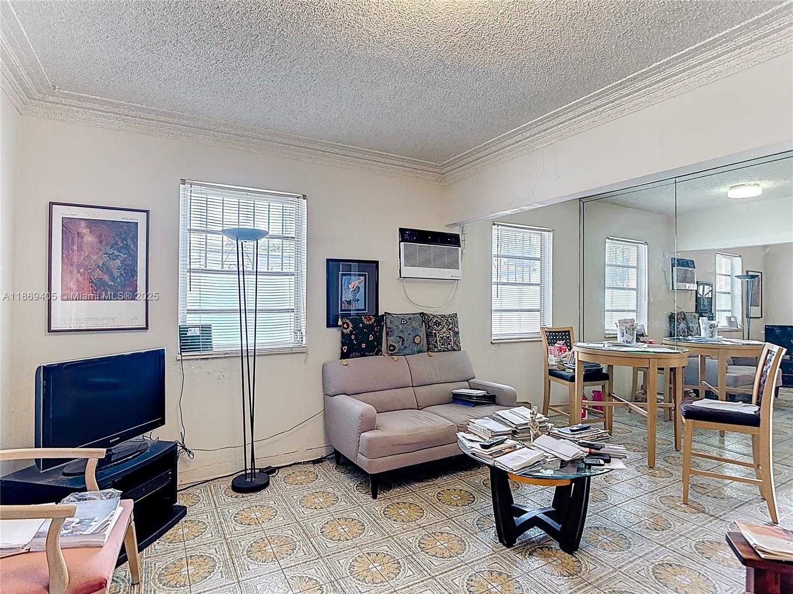 Small Image of 1055 NORTH WEST 32ND CT, Miami Number 12