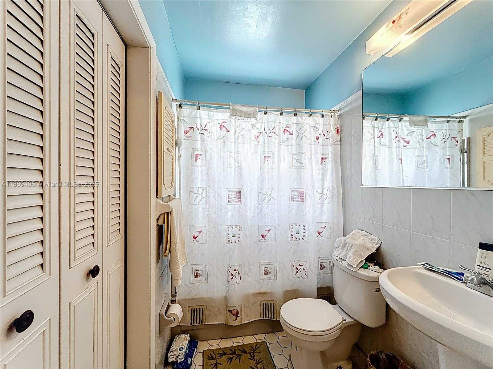 Small Image of 1055 NORTH WEST 32ND CT, Miami Number 17