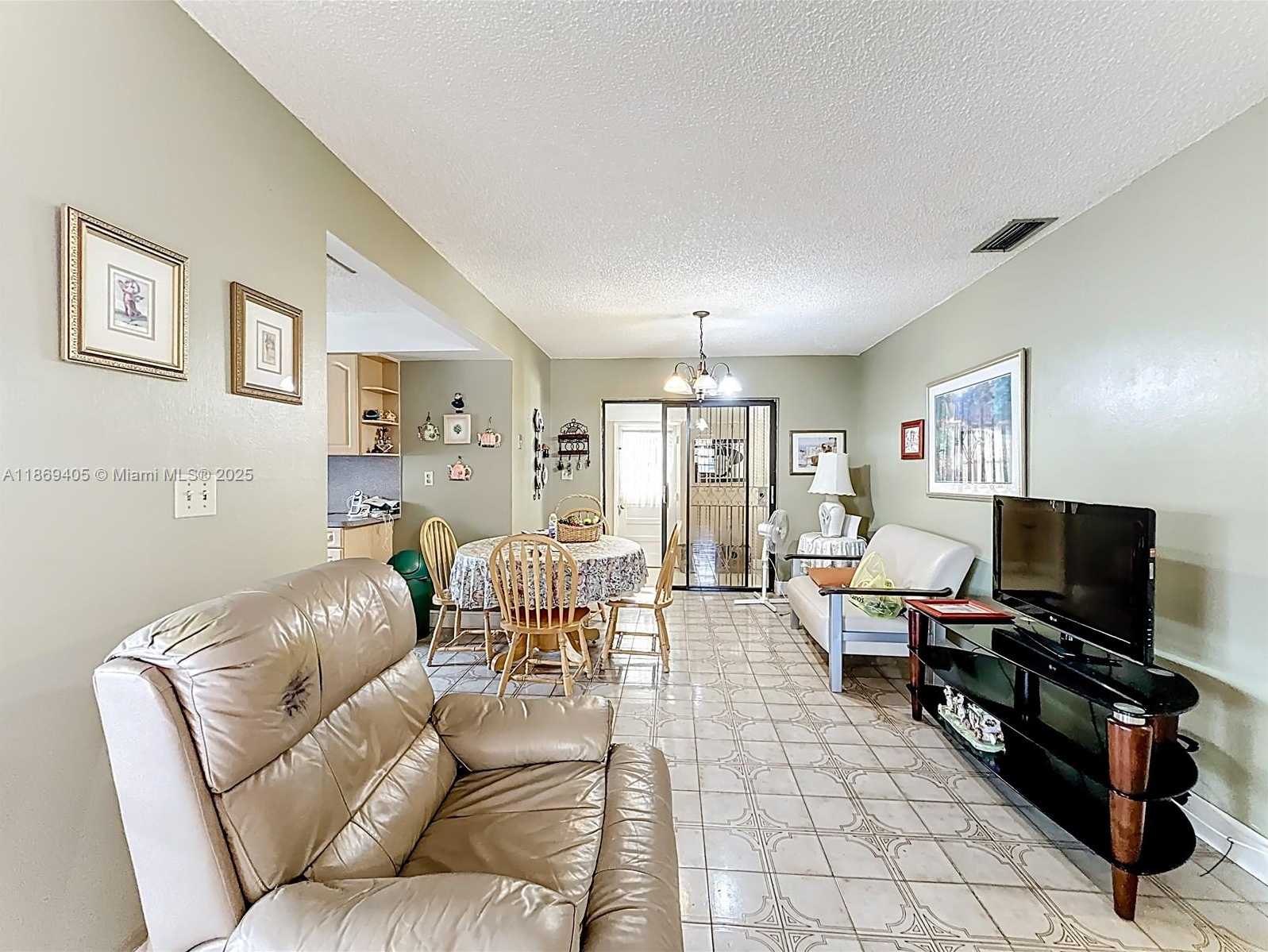 Small Image of 1055 NORTH WEST 32ND CT, Miami Number 26