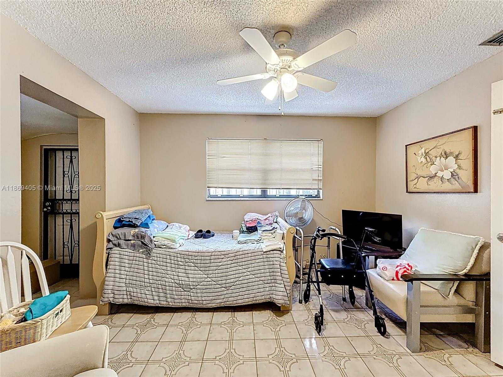 Small Image of 1055 NORTH WEST 32ND CT, Miami Number 30