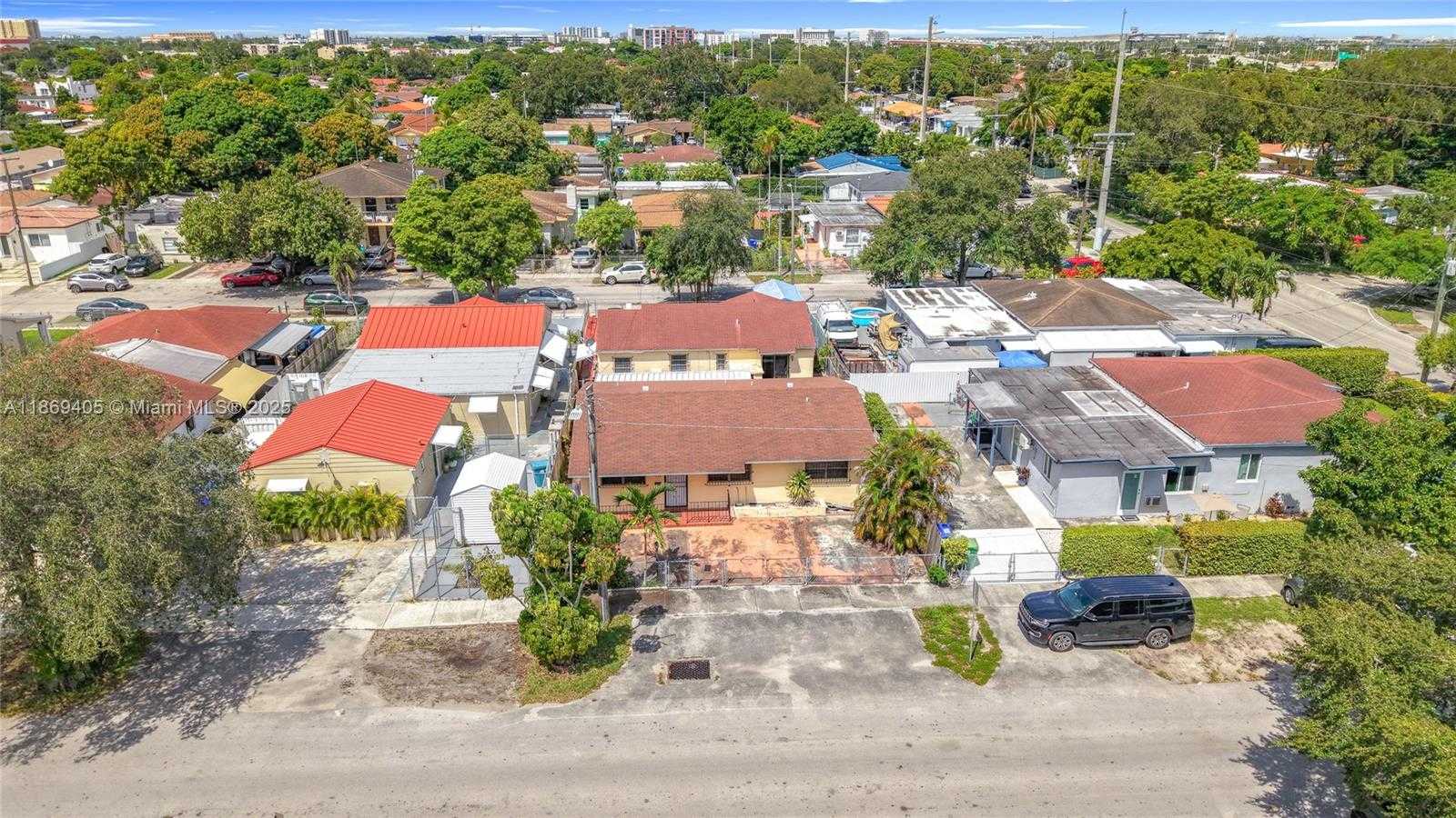 Small Image of 1055 NORTH WEST 32ND CT, Miami Number 36