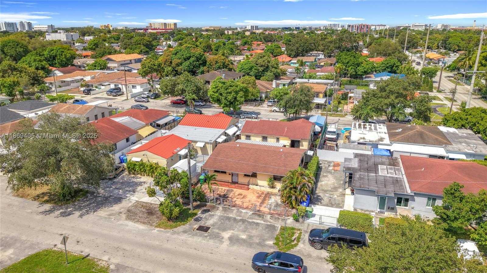 Small Image of 1055 NORTH WEST 32ND CT, Miami Number 37