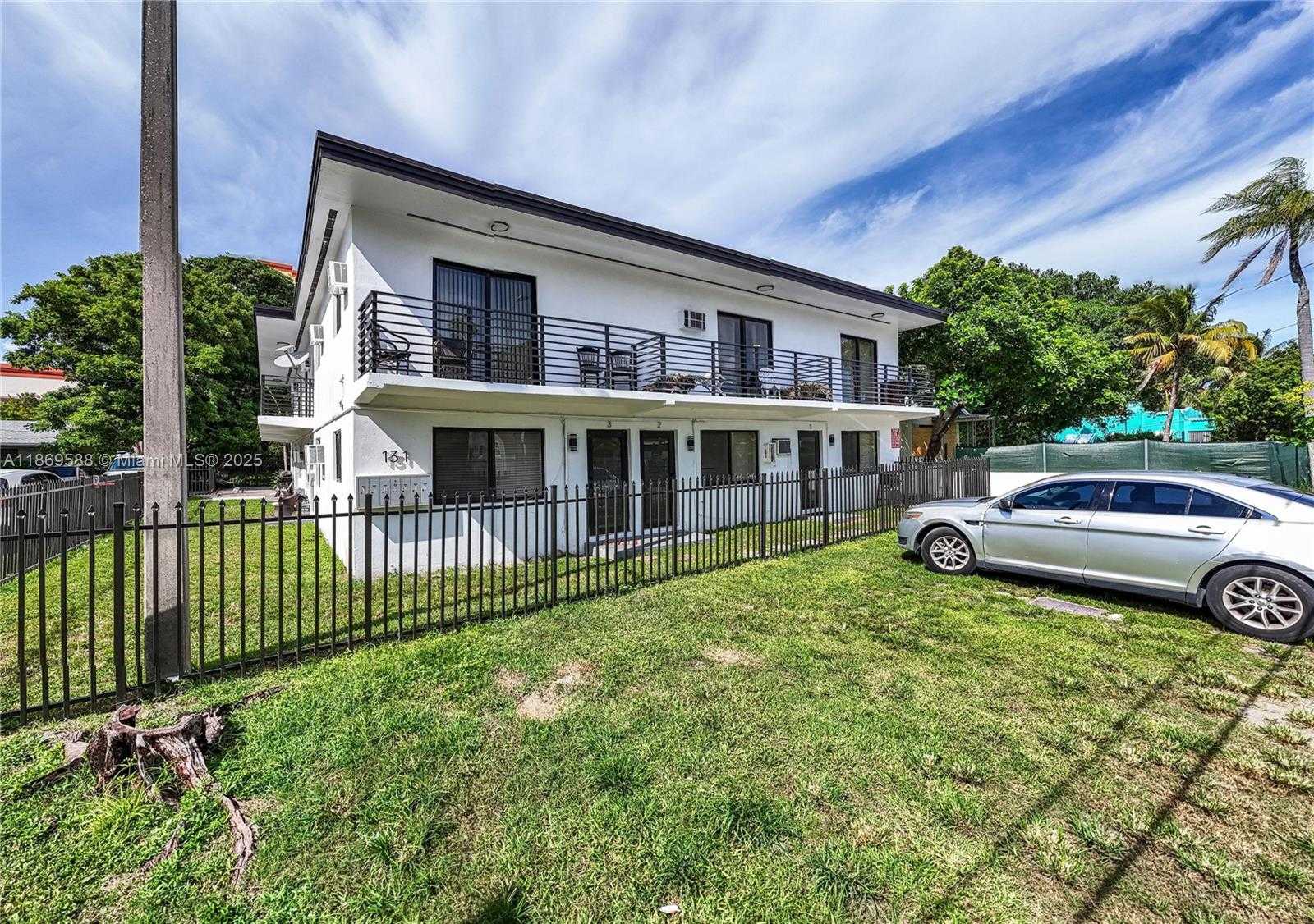 Small Image of 131 NORTH EAST 77TH ST, Miami Number 15