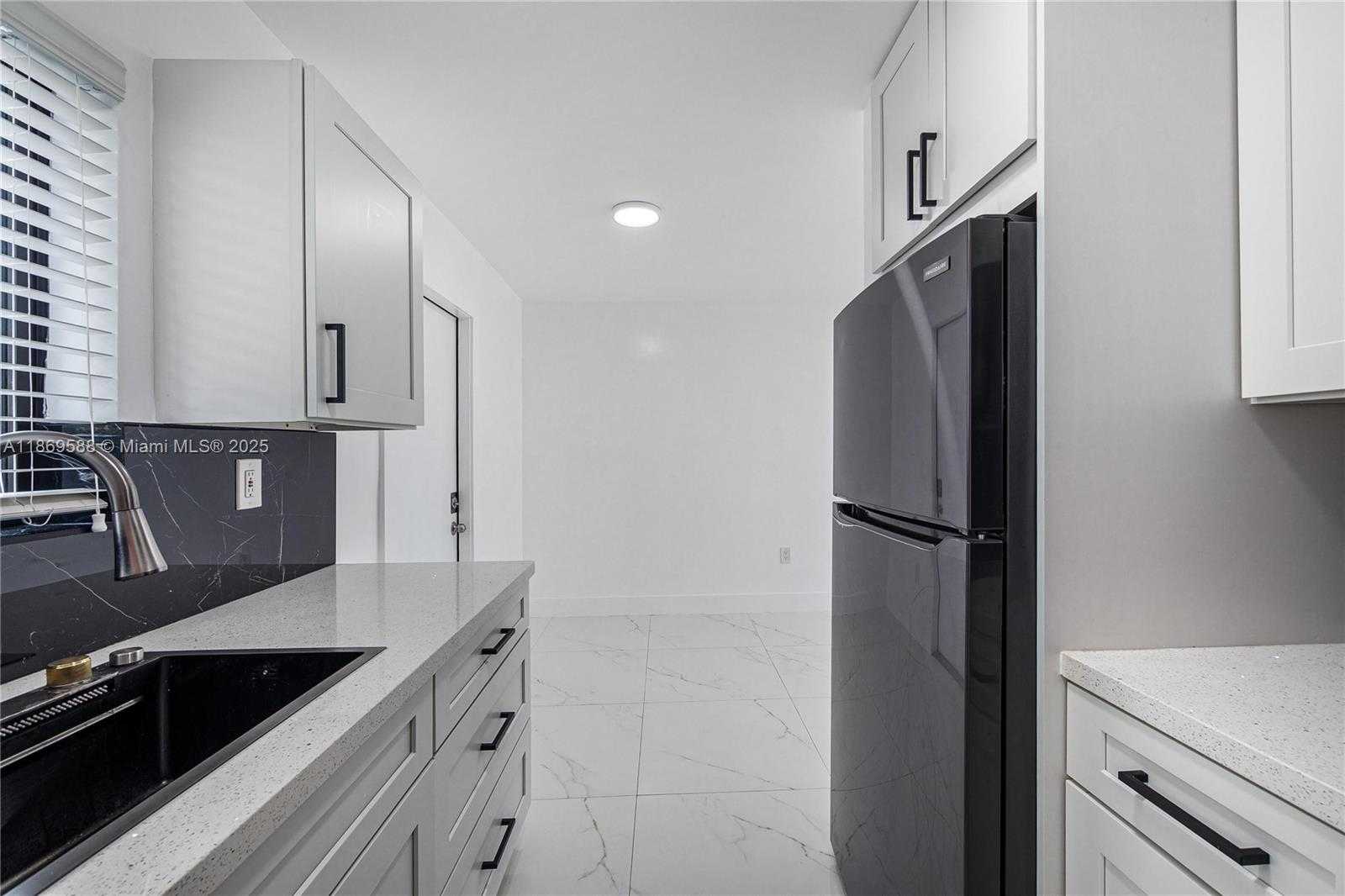 Small Image of 131 NORTH EAST 77TH ST, Miami Number 19