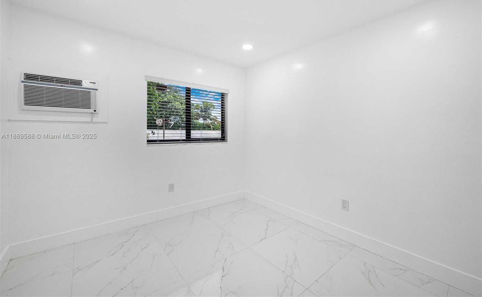Small Image of 131 NORTH EAST 77TH ST, Miami Number 24