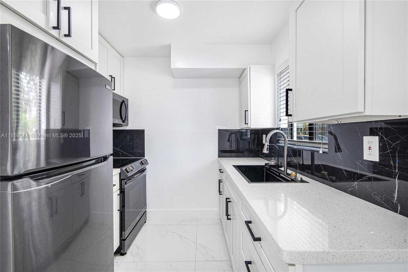 Small Image of 131 NORTH EAST 77TH ST, Miami Number 37
