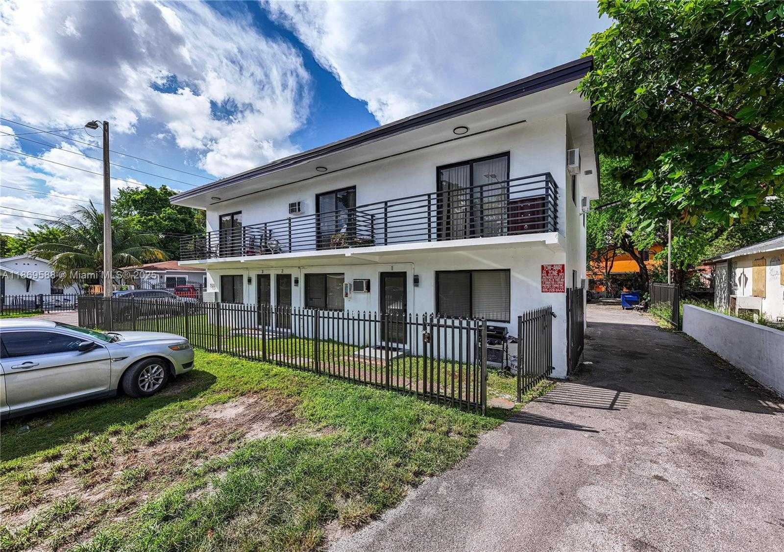Small Image of 131 NORTH EAST 77TH ST, Miami Number 5