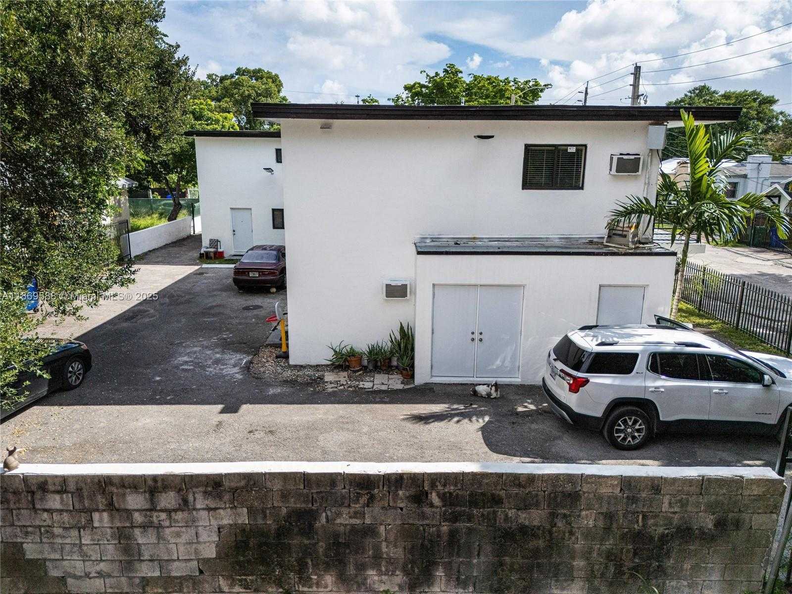 Small Image of 131 NORTH EAST 77TH ST, Miami Number 8