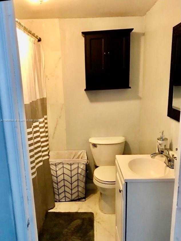 Small Image of 27 SOUTH WEST 55TH AVE RD, Miami Number 10