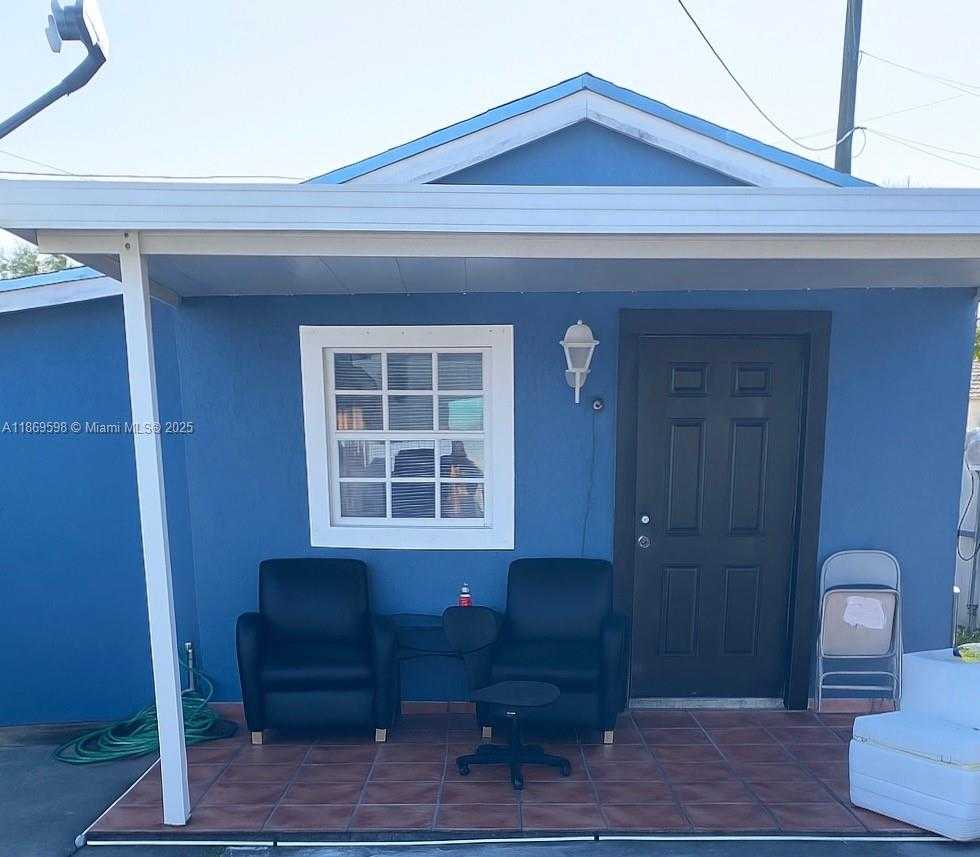 Small Image of 27 SOUTH WEST 55TH AVE RD, Miami Number 3