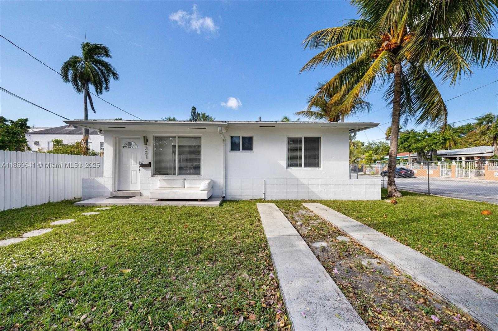 Small Image of 301 NORTH WEST 34TH ST, Miami Number 17