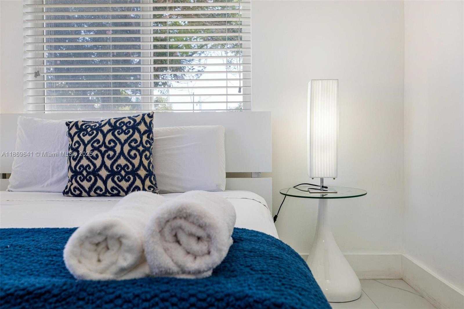Small Image of 301 NORTH WEST 34TH ST, Miami Number 22