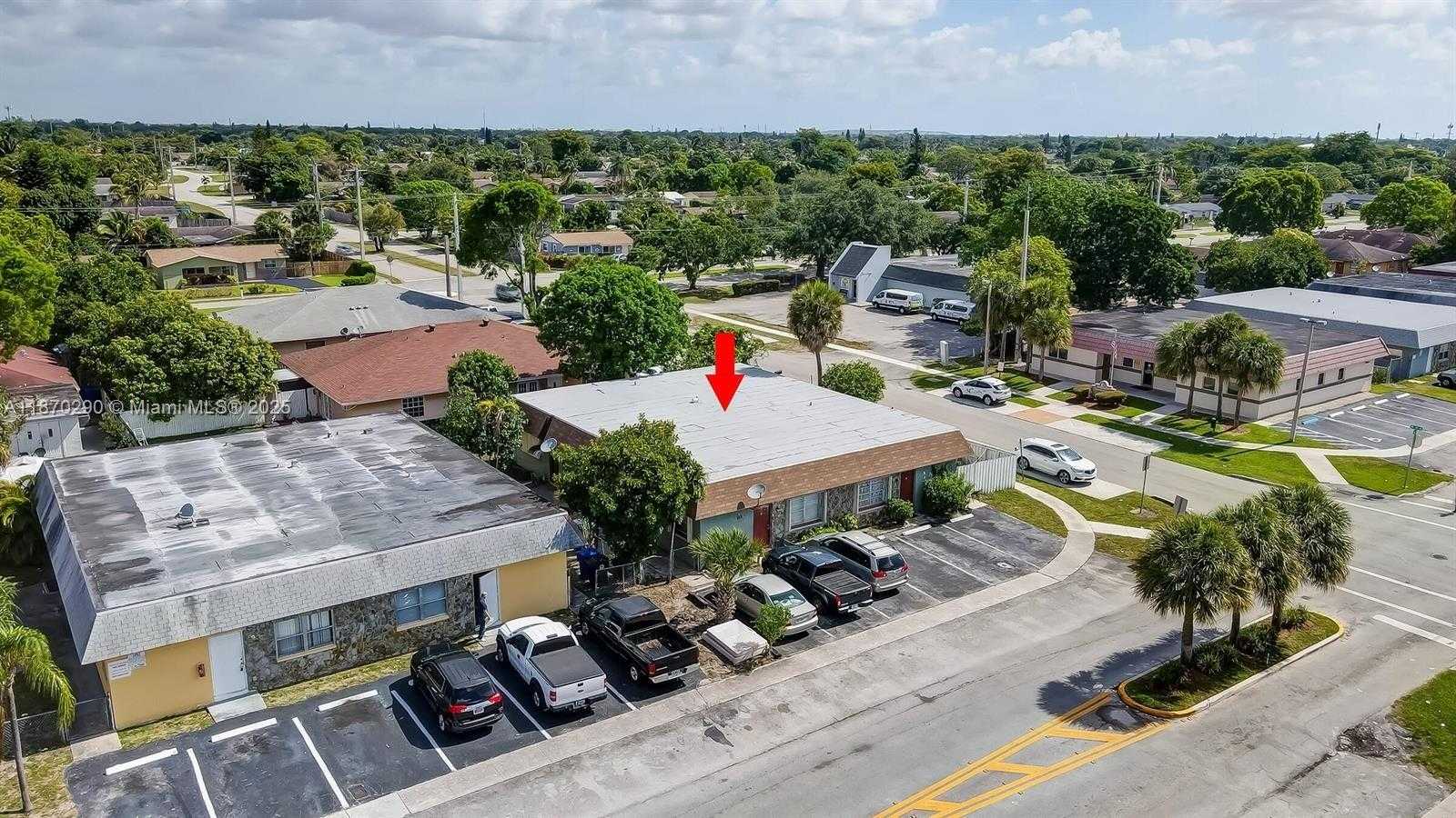 Small Image of 7801 SOUTH WEST 10TH ST, North Lauderdale Number 3