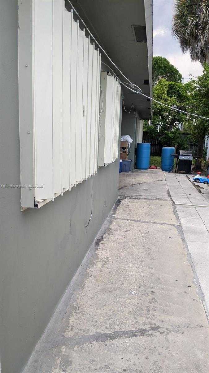 Small Image of 7801 SOUTH WEST 10TH ST, North Lauderdale Number 7
