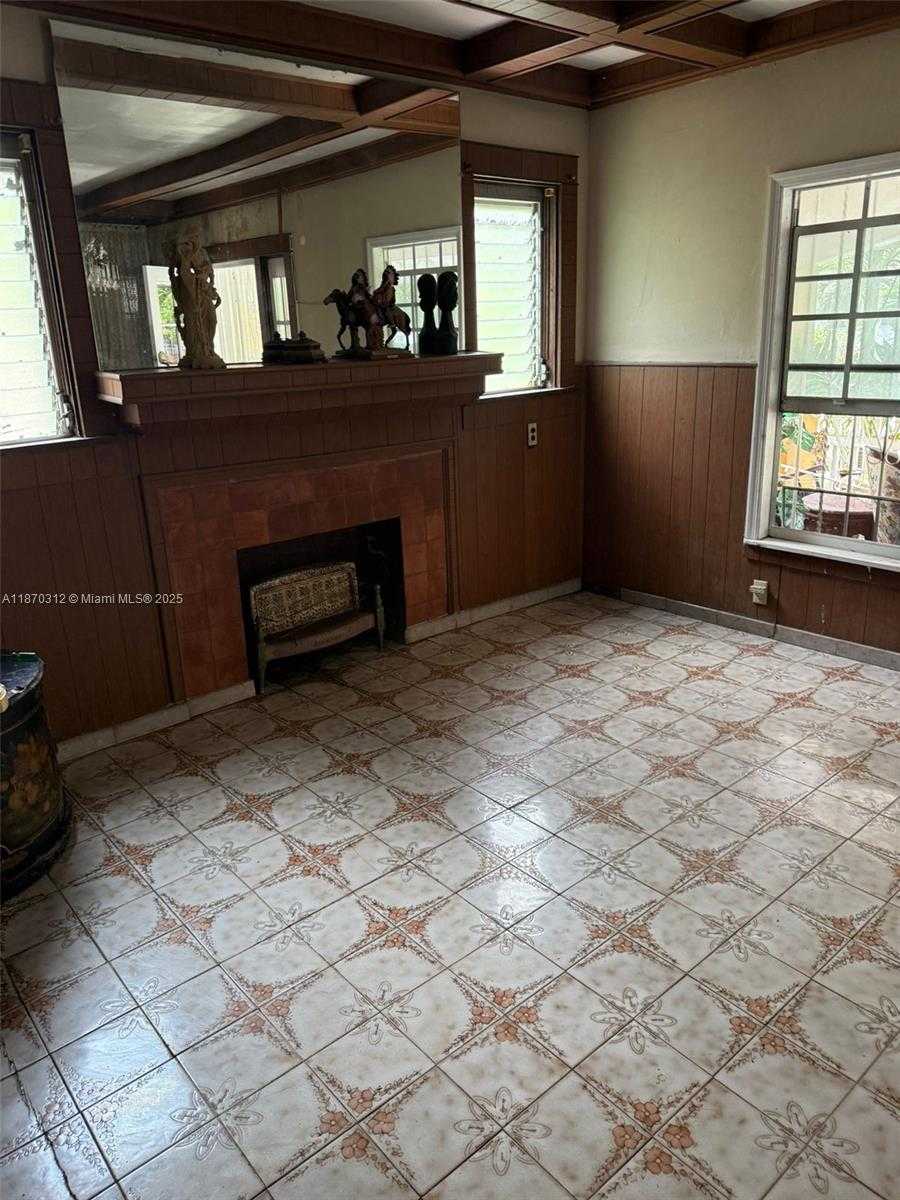 Small Image of 1260 SOUTH WEST 5TH ST #4, Miami Number 3