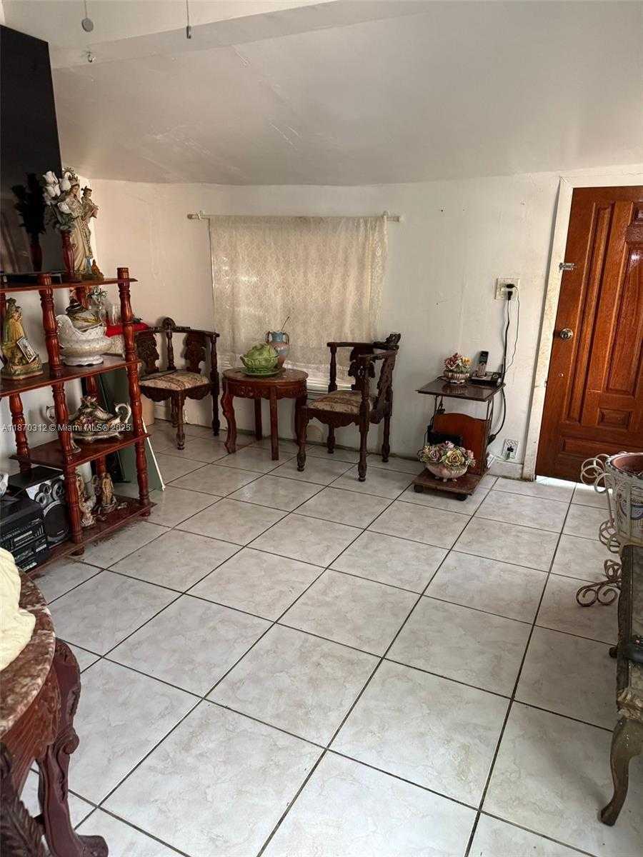 Small Image of 1260 SOUTH WEST 5TH ST #4, Miami Number 5