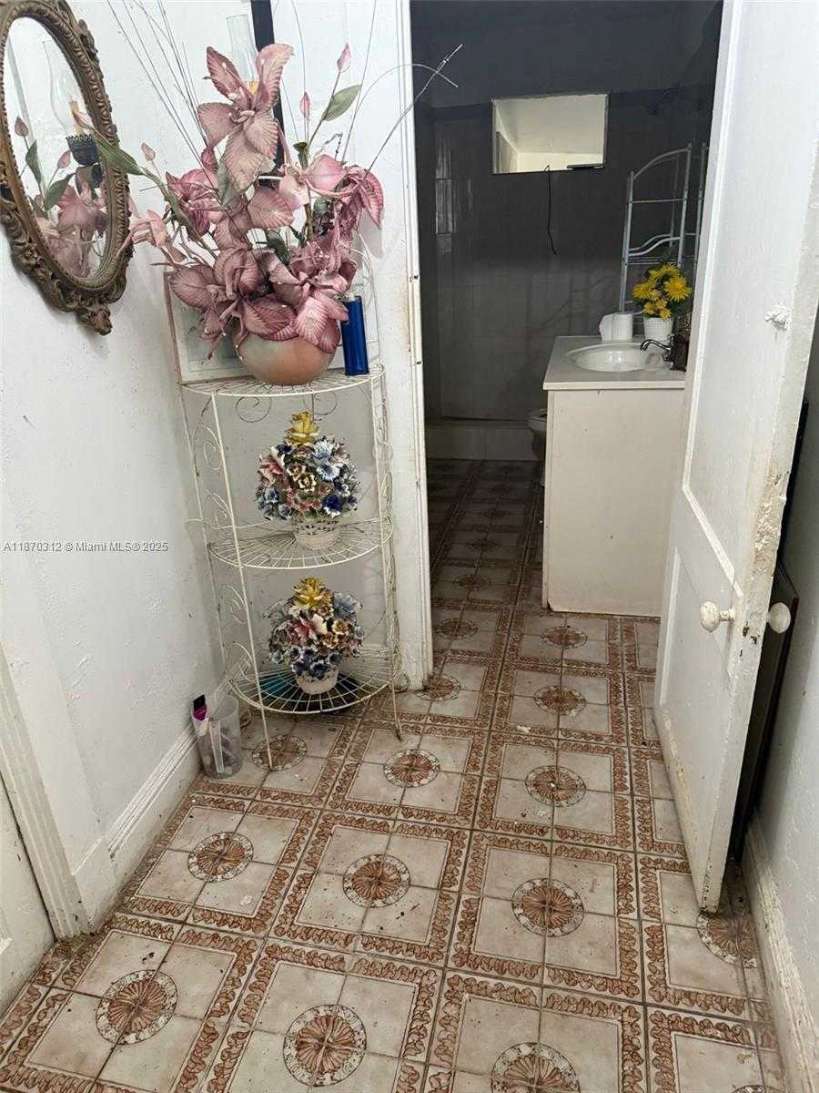 Small Image of 1260 SOUTH WEST 5TH ST #4, Miami Number 9