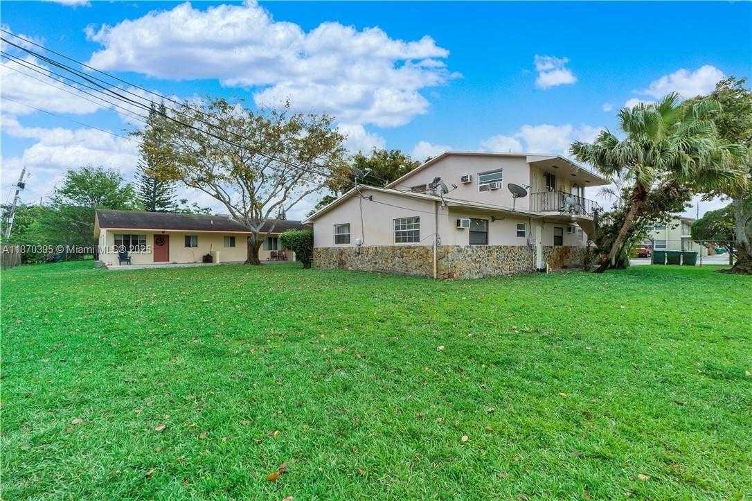 Small Image of 7391 NORTH WEST 37TH ST, Hollywood Number 3