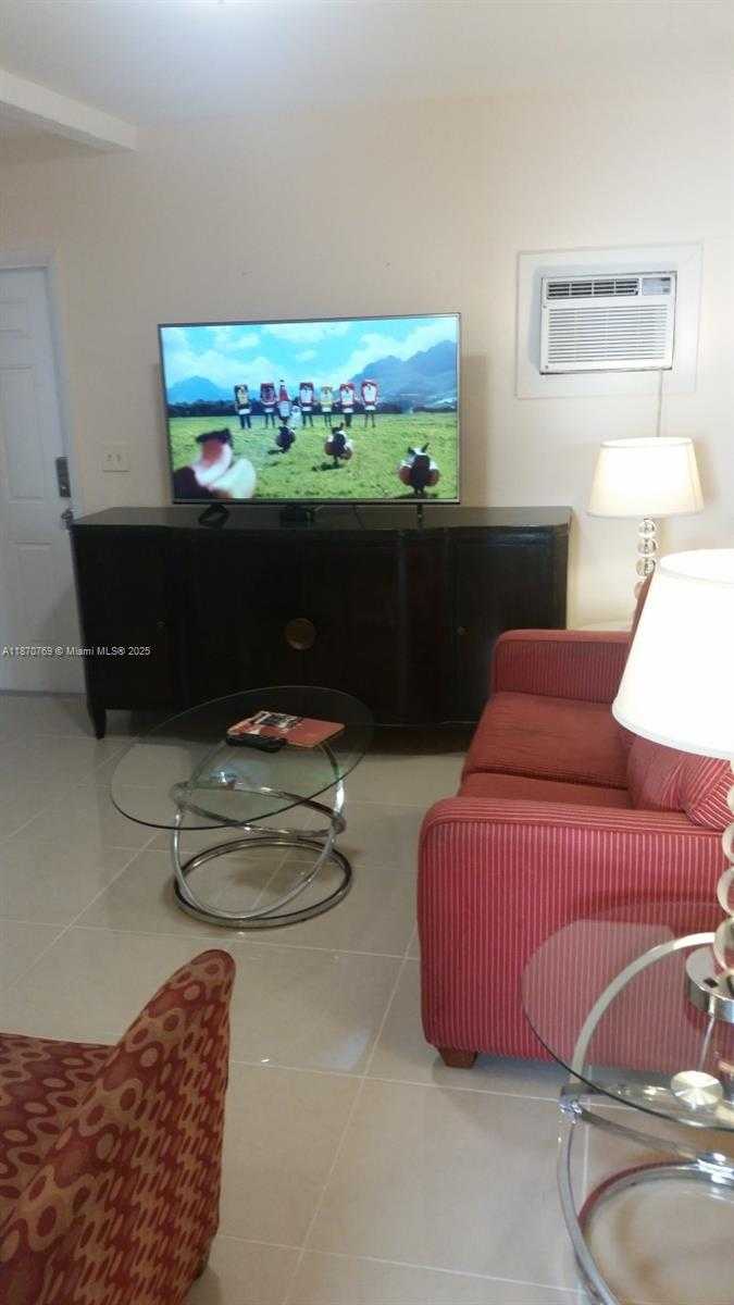 Small Image of 1719 LINCOLN ST #4, Hollywood Number 27