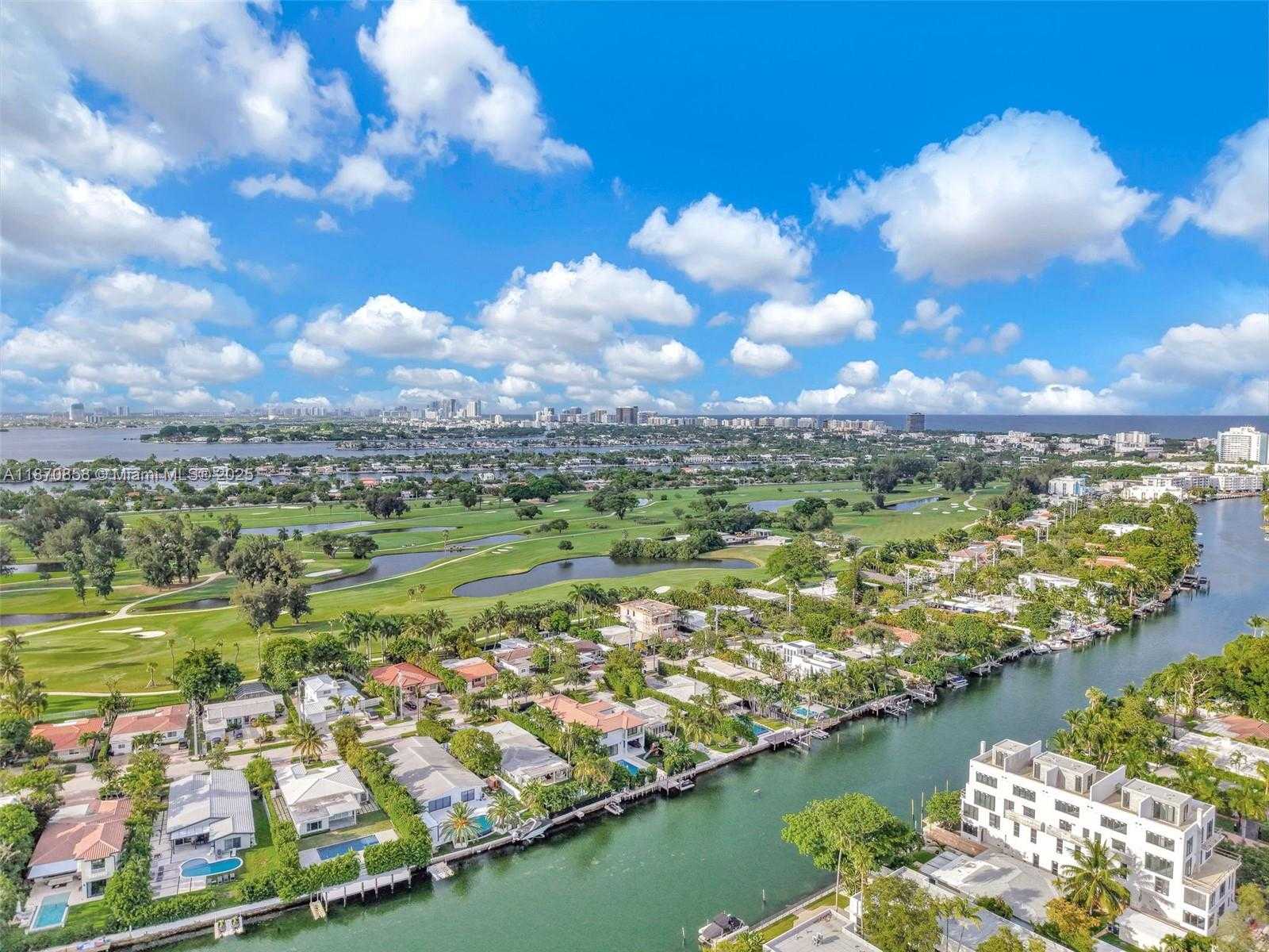Small Image of 1784 MARSEILLE DR, Miami Beach Number 2