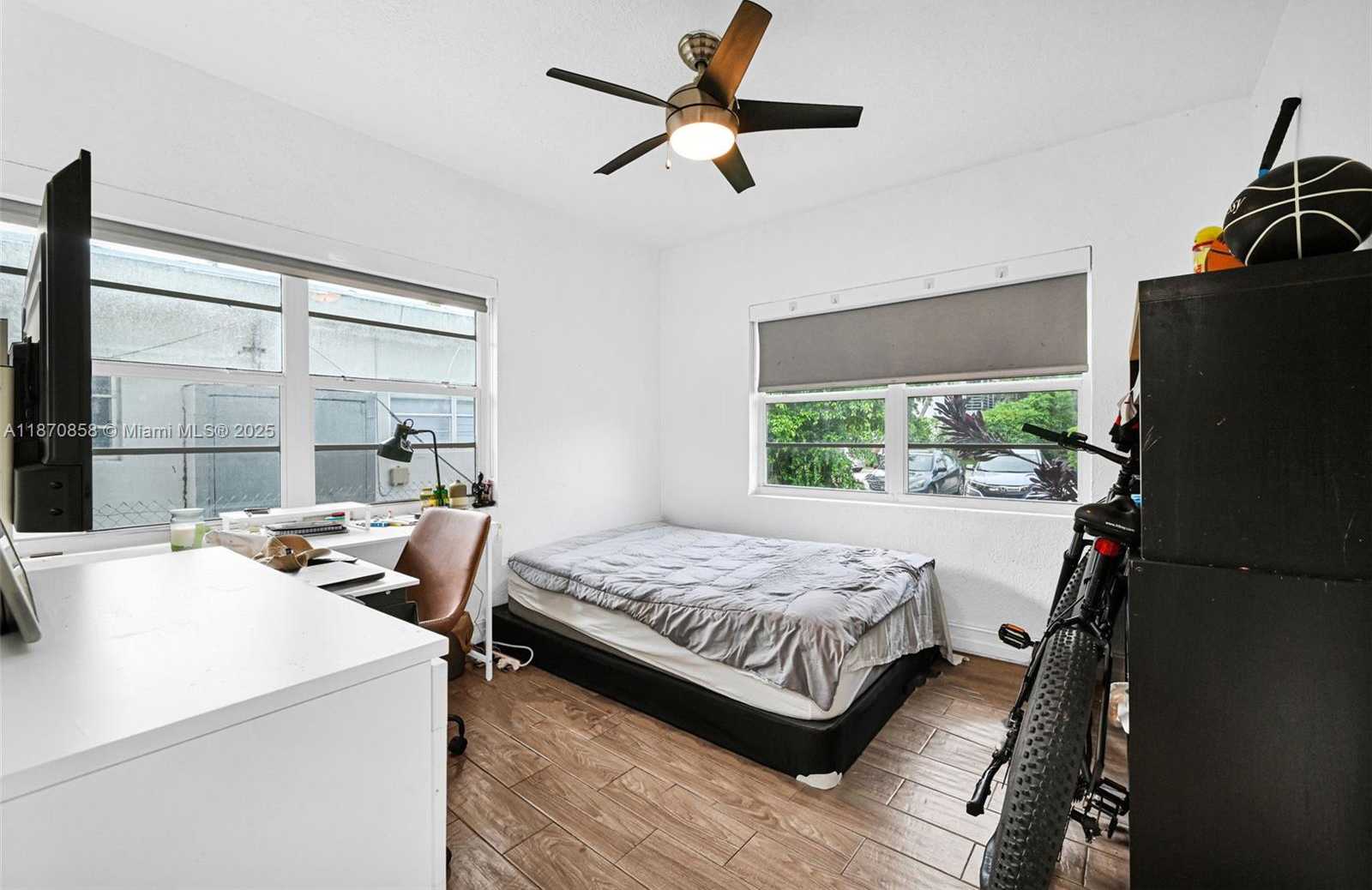 Small Image of 1784 MARSEILLE DR, Miami Beach Number 20