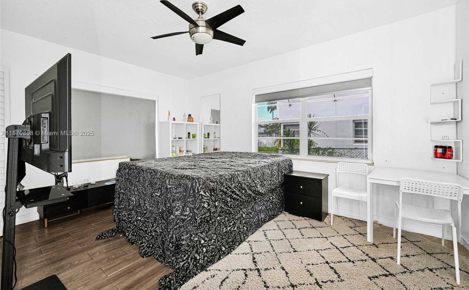 Small Image of 1784 MARSEILLE DR, Miami Beach Number 22