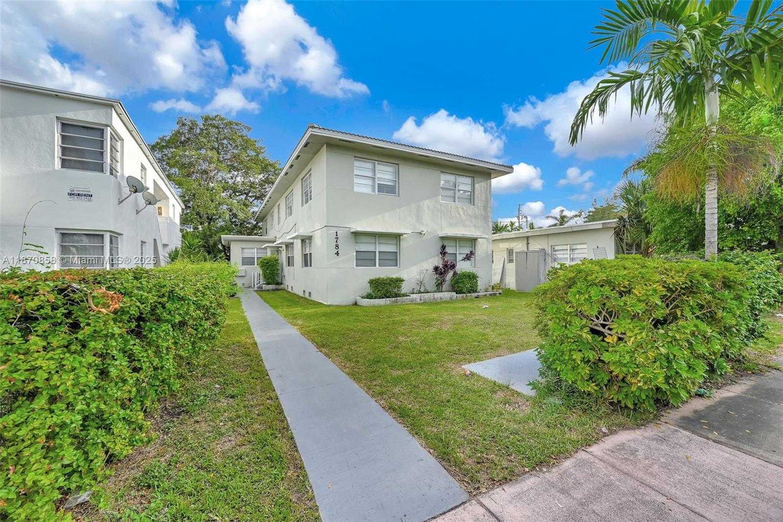 Small Image of 1784 MARSEILLE DR, Miami Beach Number 49