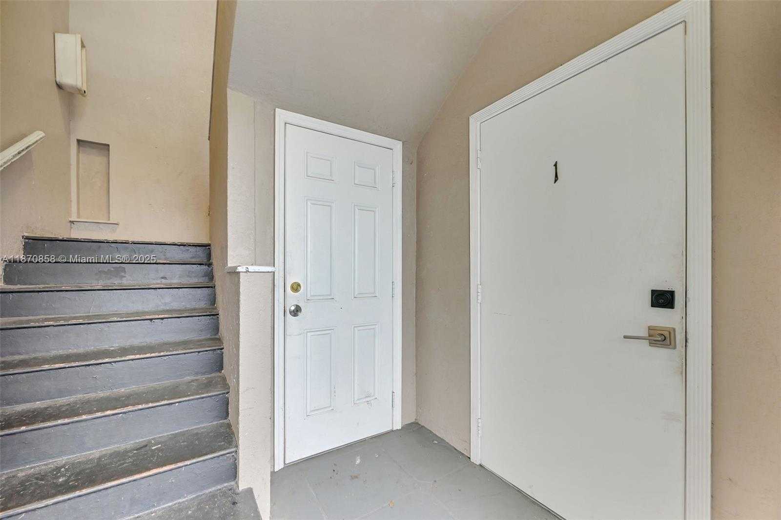 Small Image of 1784 MARSEILLE DR, Miami Beach Number 55