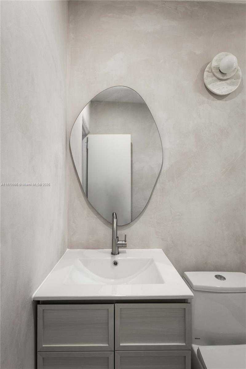 Small Image of 8031 NORTH WEST 12TH CT, Miami Number 11