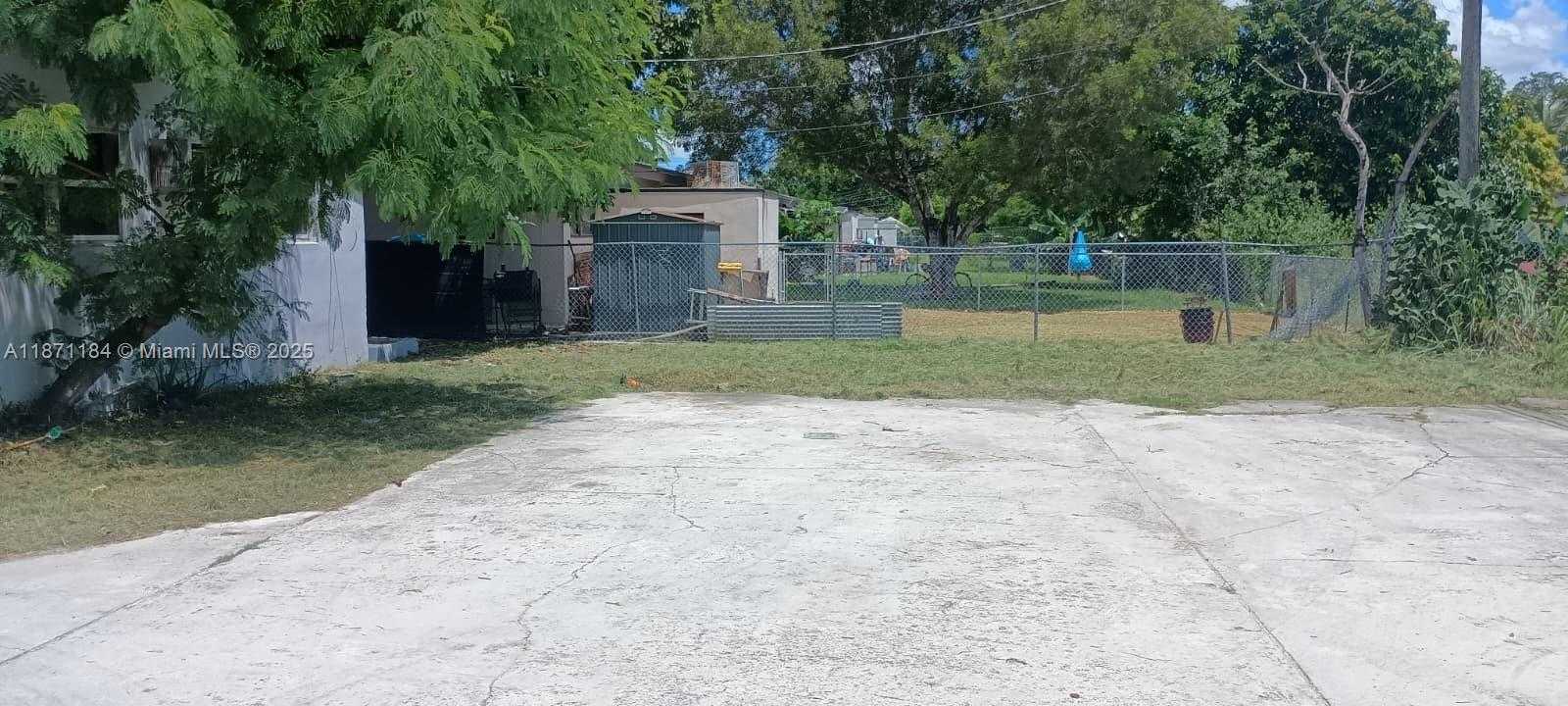 Small Image of 1140 NORTH WEST 9TH ST, Homestead Number 7