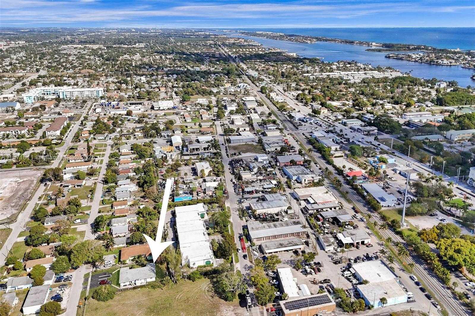 Small Image of 400 NORTH EAST 2ND ST, Boynton Beach Number 18