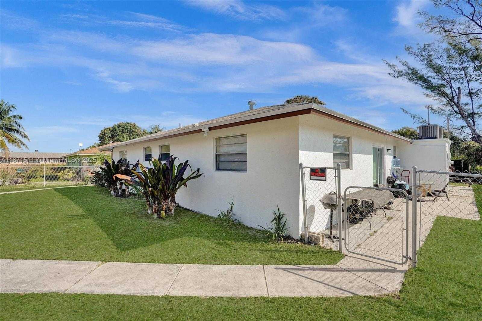 Small Image of 400 NORTH EAST 2ND ST, Boynton Beach Number 26