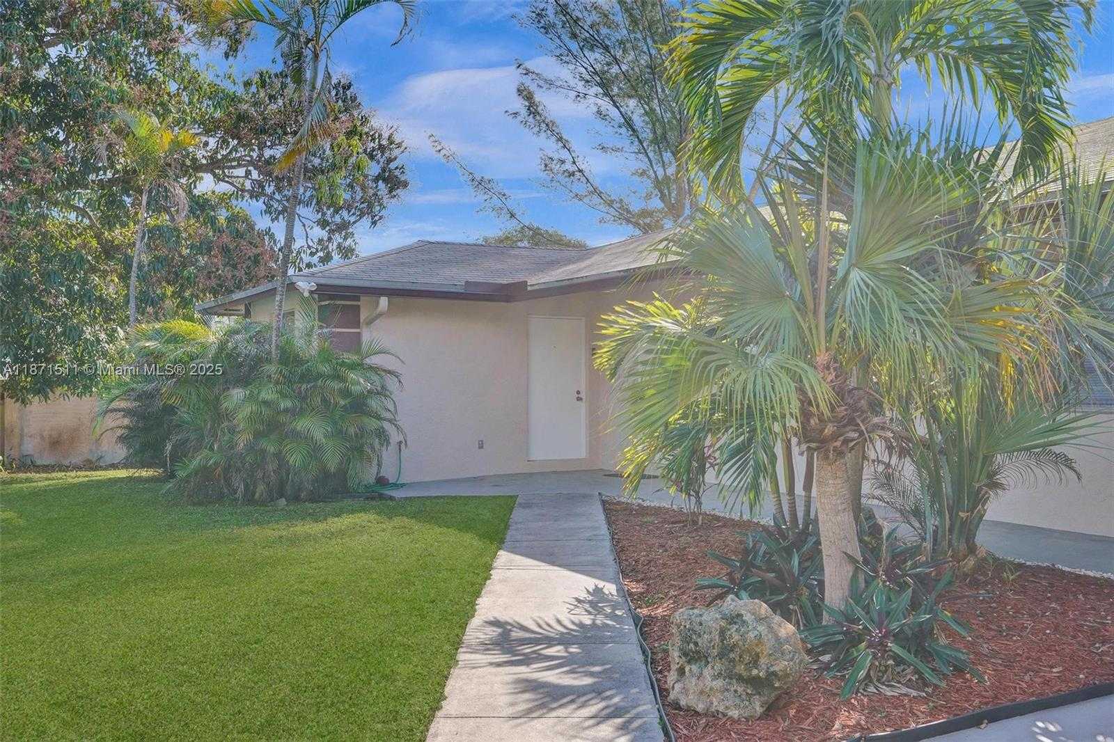 Small Image of 400 NORTH EAST 2ND ST, Boynton Beach Number 29