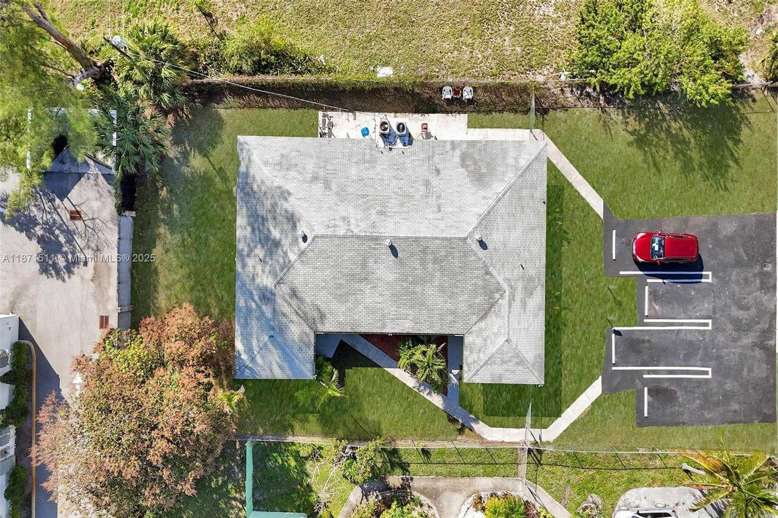 Small Image of 400 NORTH EAST 2ND ST, Boynton Beach Number 3