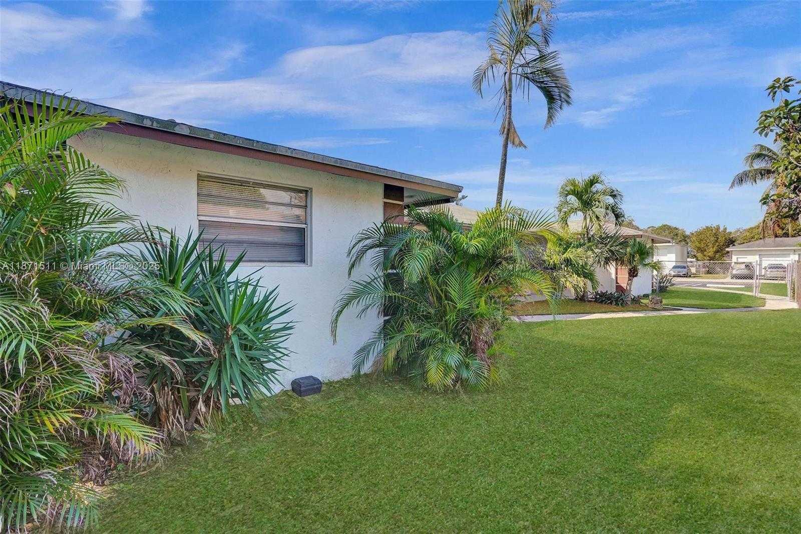 Small Image of 400 NORTH EAST 2ND ST, Boynton Beach Number 37