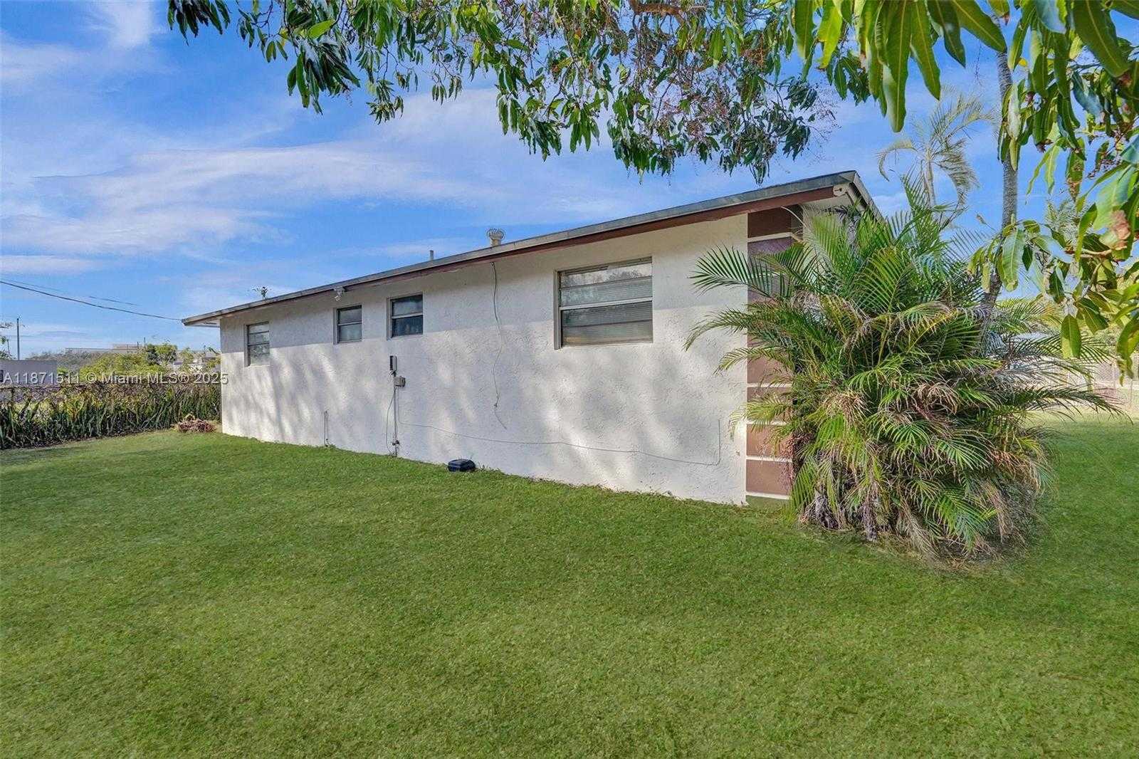 Small Image of 400 NORTH EAST 2ND ST, Boynton Beach Number 38
