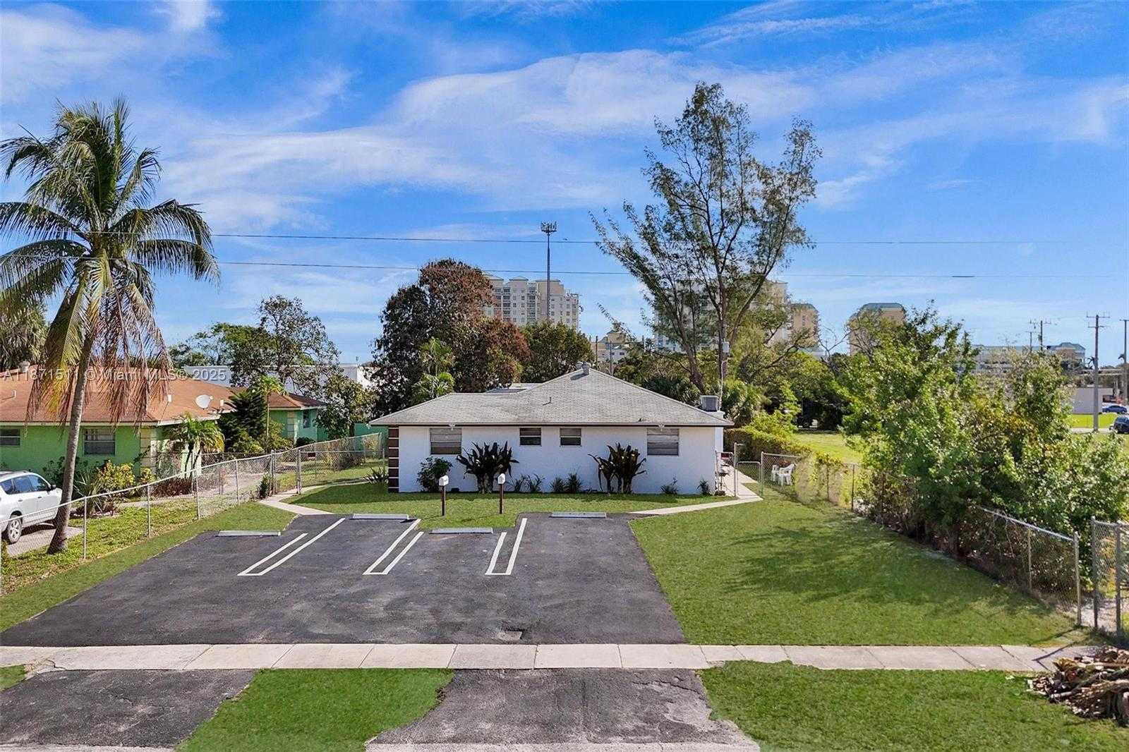 Small Image of 400 NORTH EAST 2ND ST, Boynton Beach Number 5