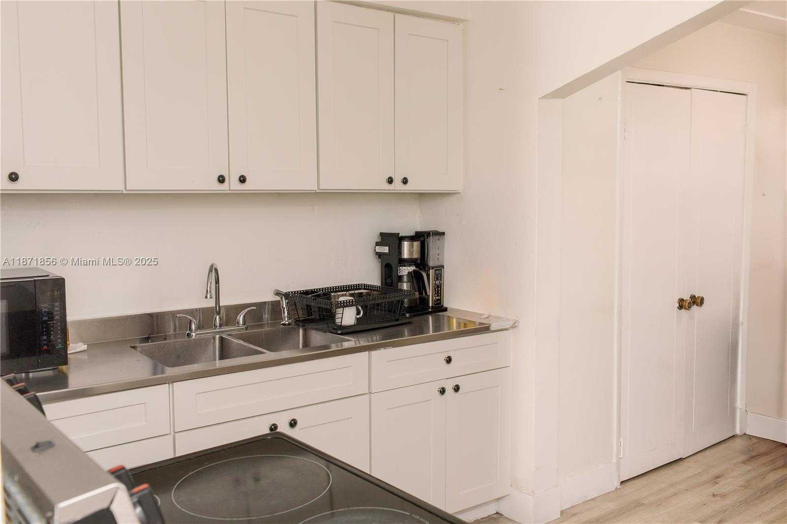 Small Image of 119 NORTH EAST 56TH ST, Miami Number 13