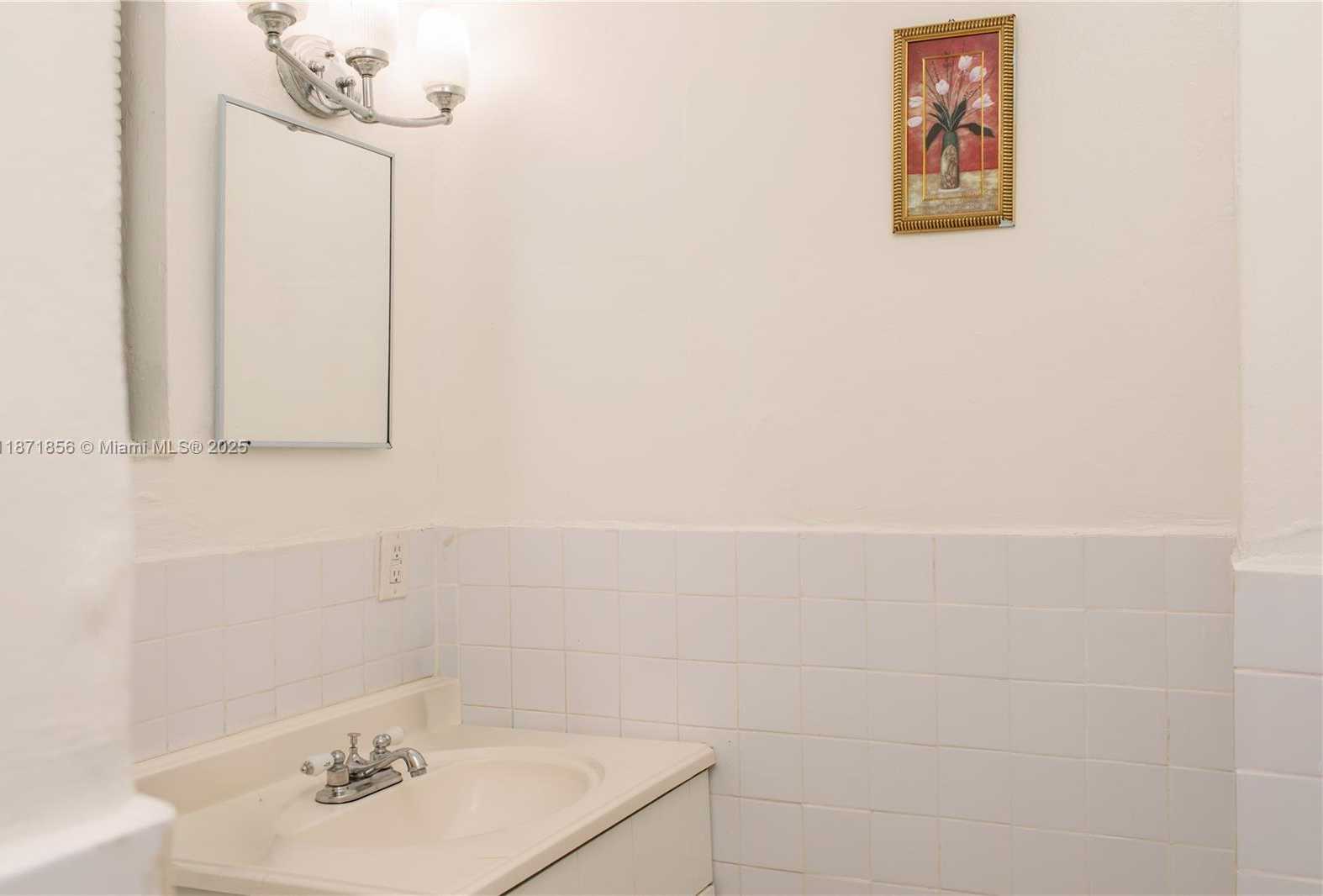 Small Image of 119 NORTH EAST 56TH ST, Miami Number 14