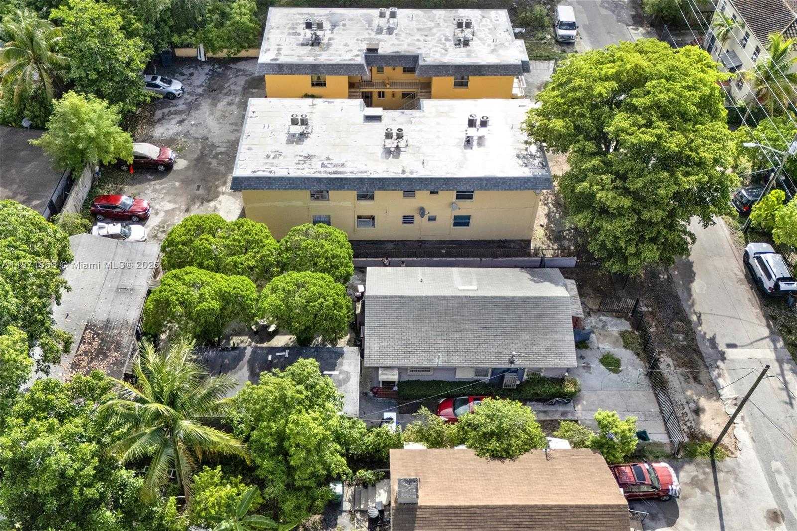 Small Image of 119 NORTH EAST 56TH ST, Miami Number 26