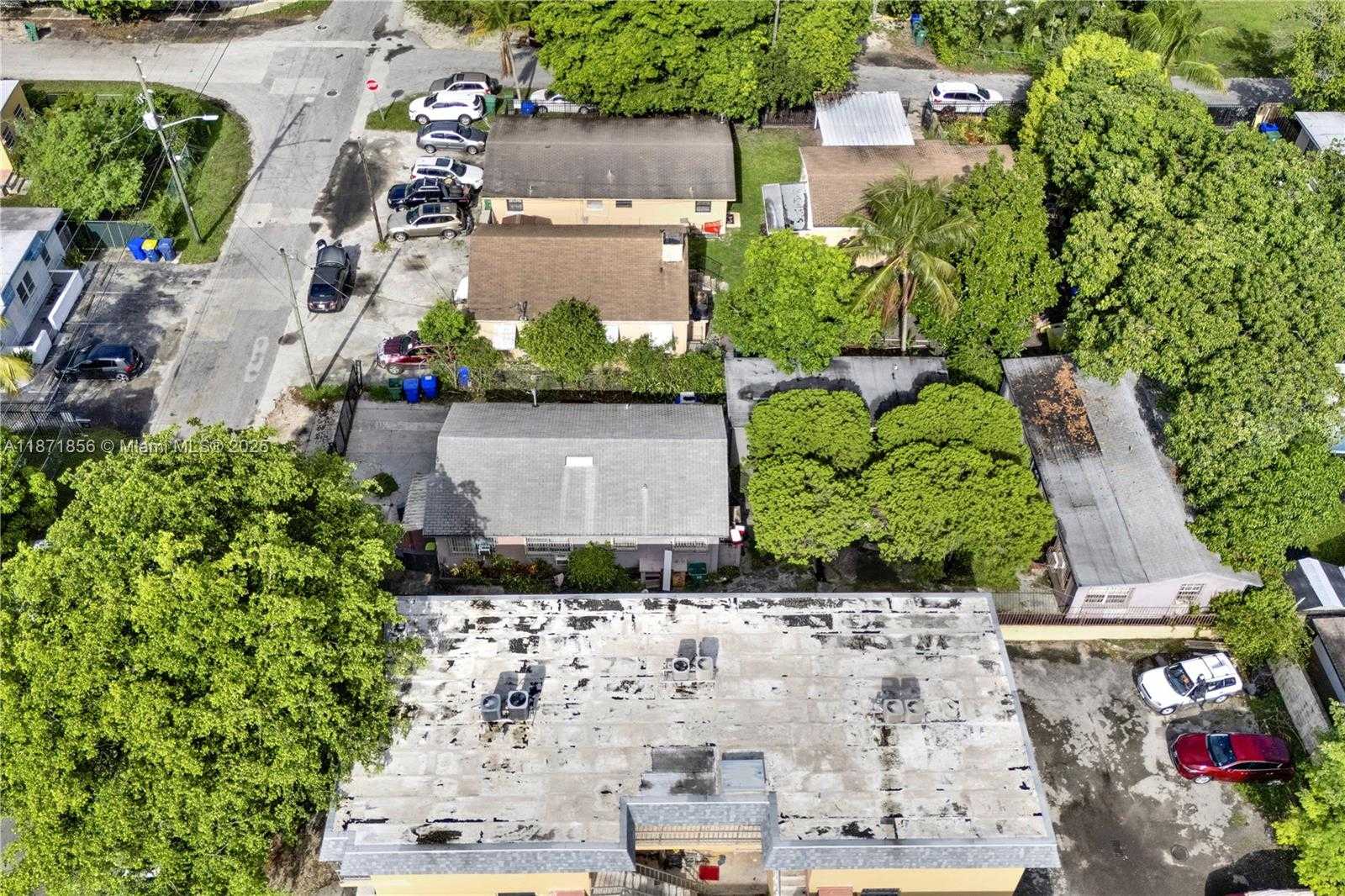 Small Image of 119 NORTH EAST 56TH ST, Miami Number 27