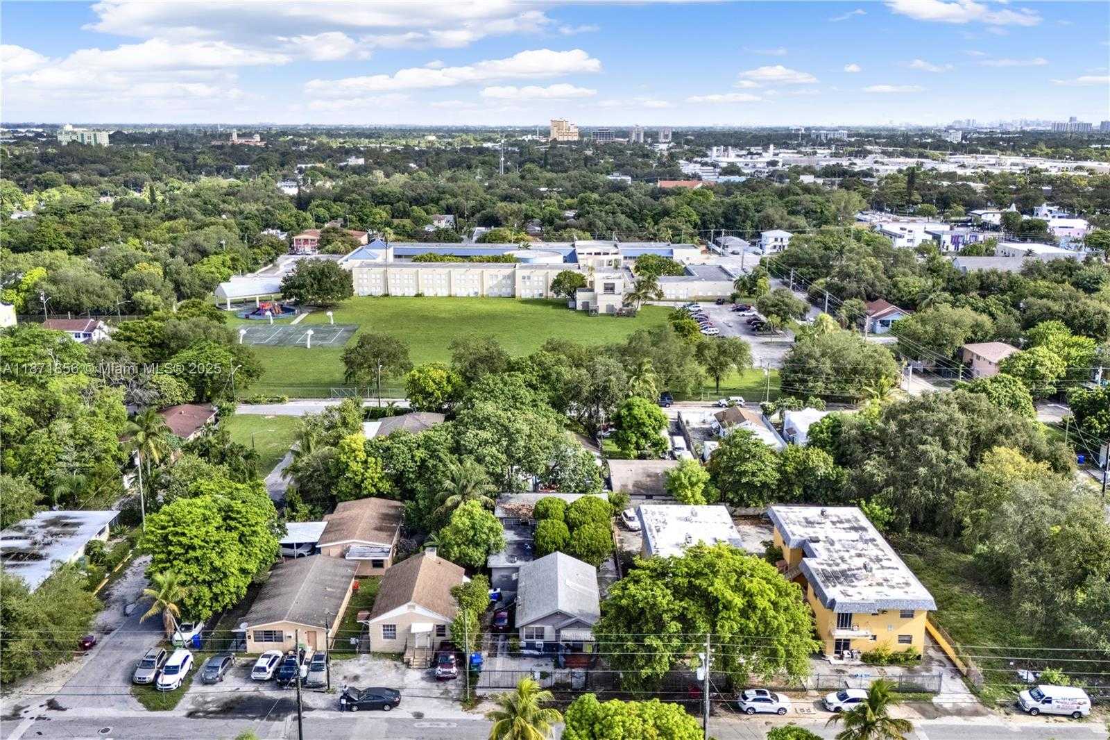 Small Image of 119 NORTH EAST 56TH ST, Miami Number 29