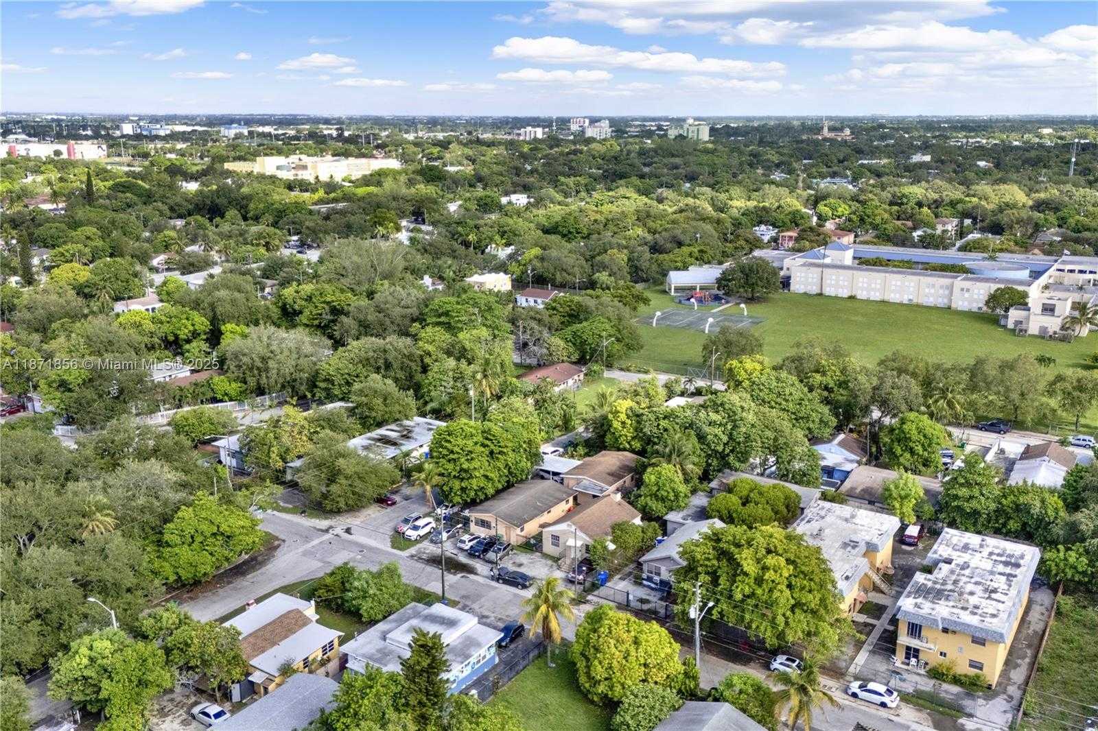 Small Image of 119 NORTH EAST 56TH ST, Miami Number 30