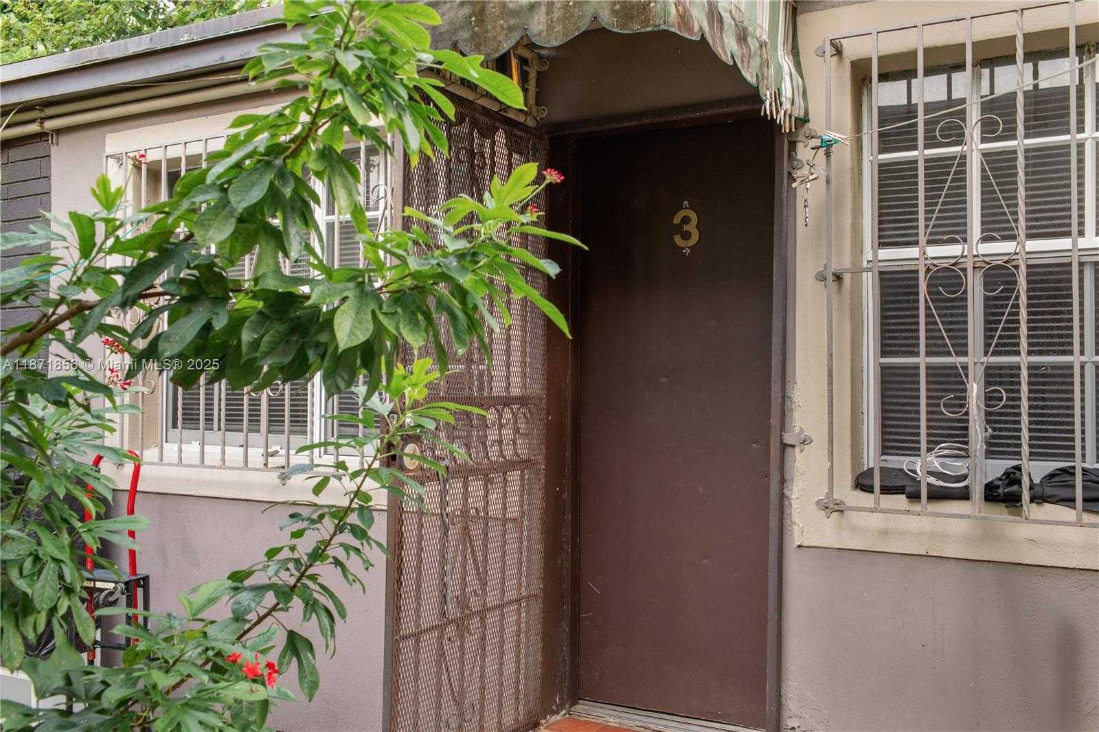 Small Image of 119 NORTH EAST 56TH ST, Miami Number 9