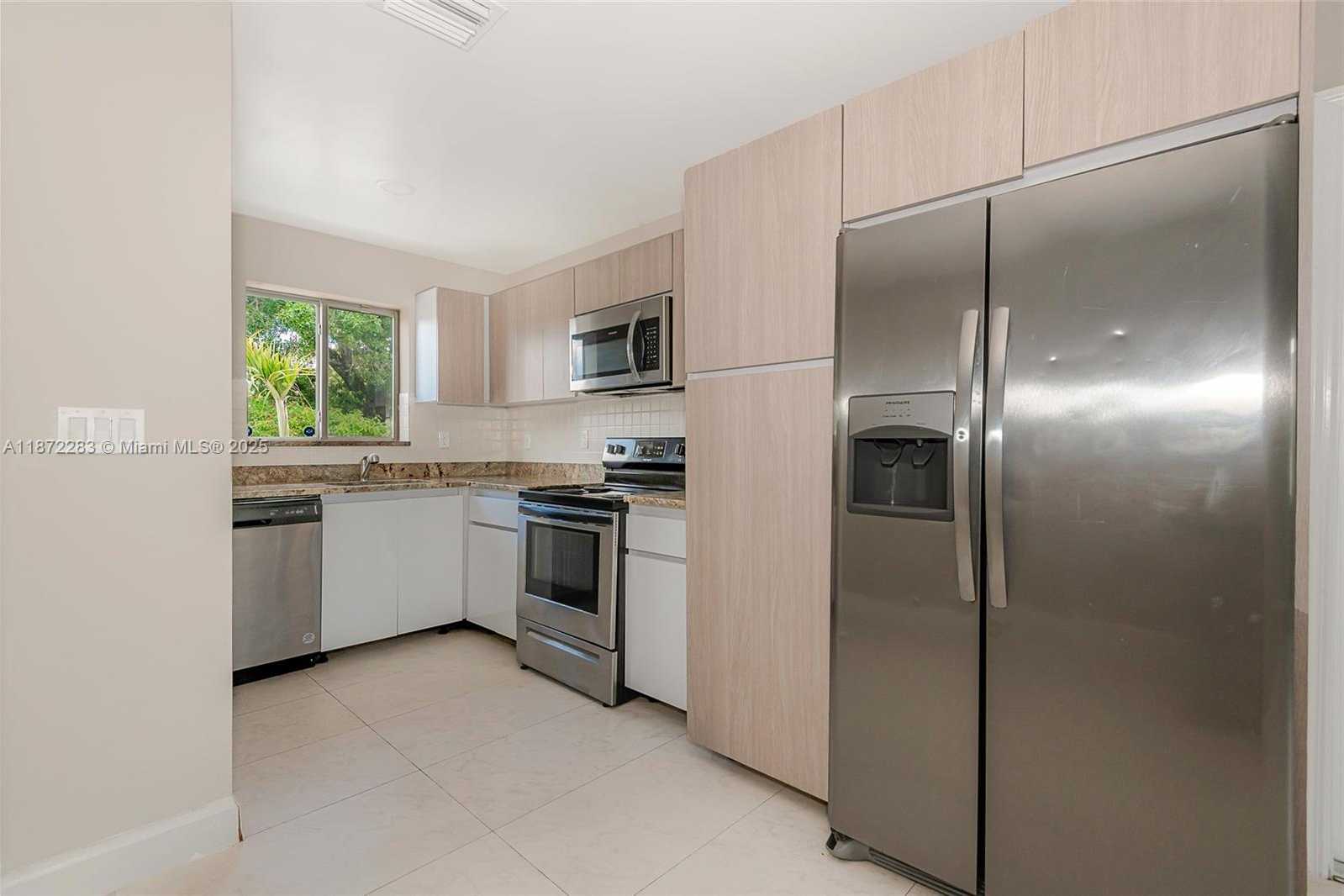Small Image of 817 NORTH WEST 3RD AVE, Fort Lauderdale Number 7